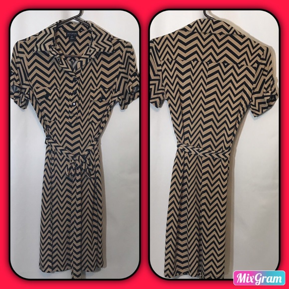 EnFocus Petite Chevron shirtwaist Henley Dress - Picture 8 of 8